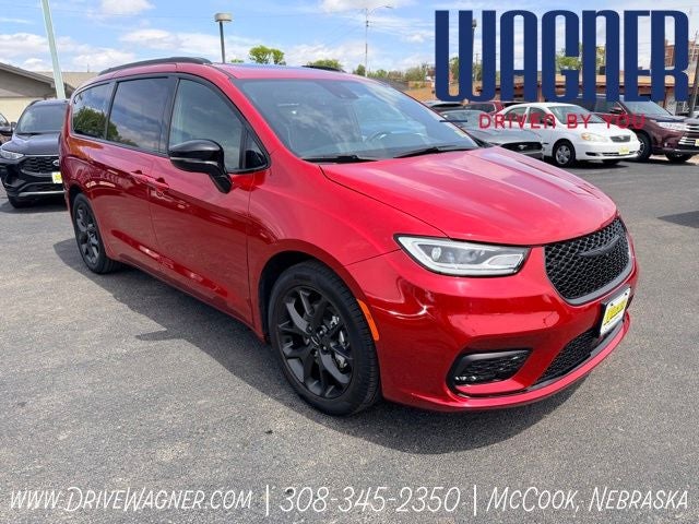2024 Chrysler Pacifica Limited in Red Hot Pearlcoat — front three-quarter view
