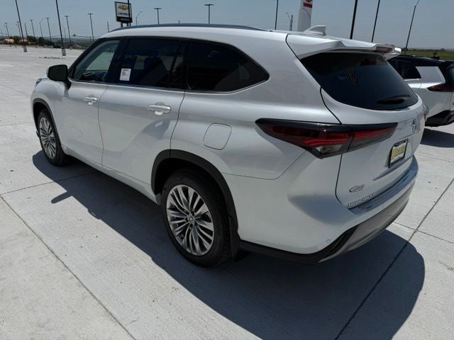 2026 Toyota Highlander — detail view